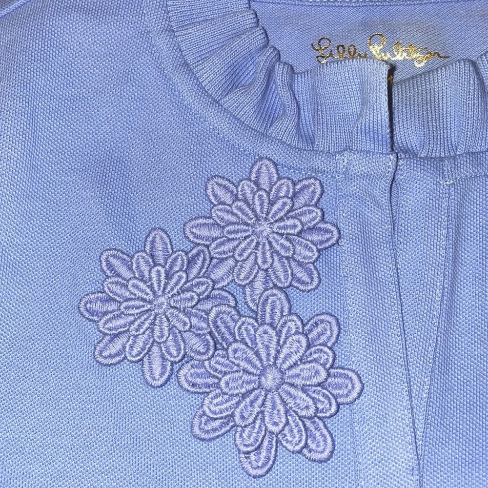 Lilly pulitzer girls Therry polo in blue hyacint size medium (6-7) NWT - Picture 2 of 10